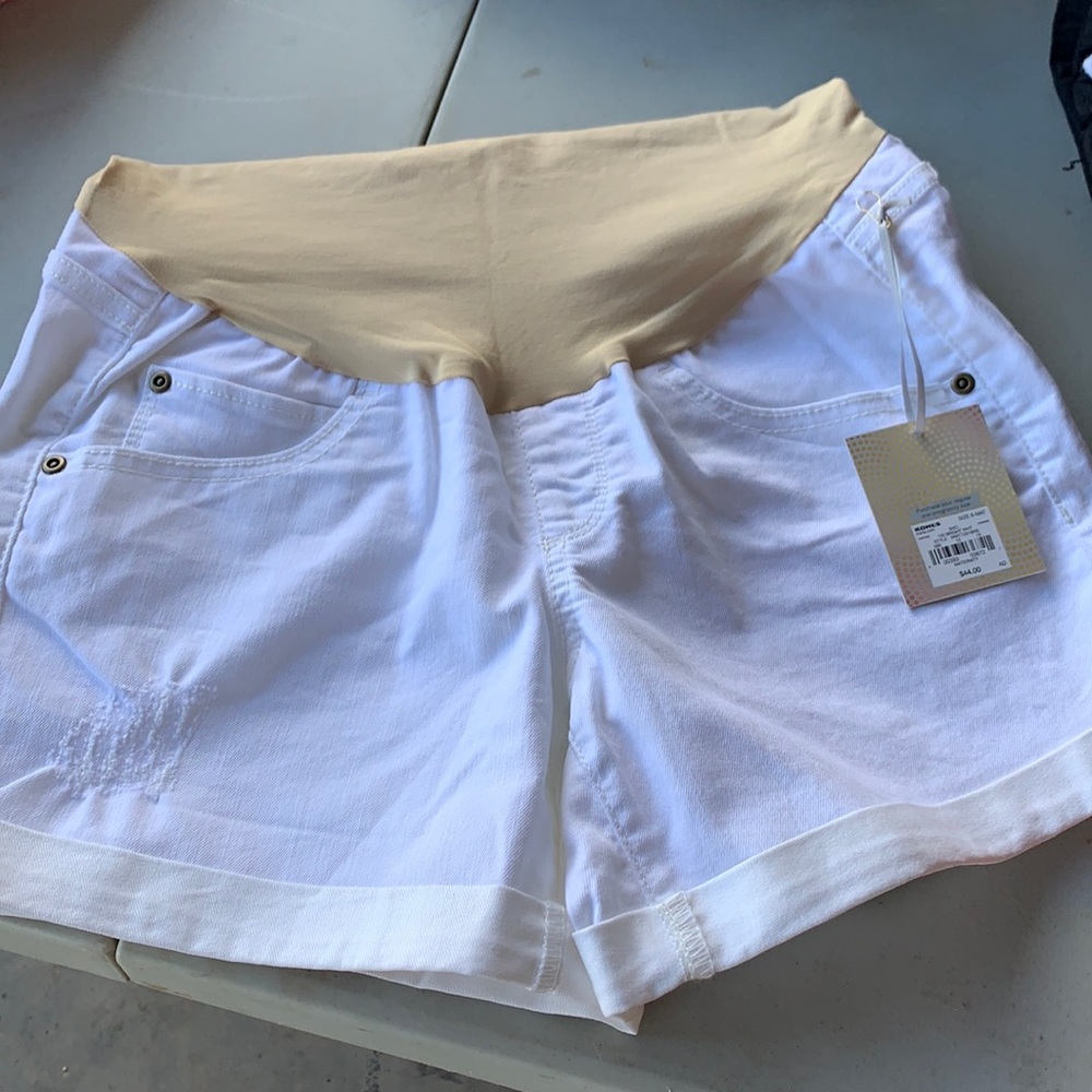 White Maternity Shorts (a:glow brand).